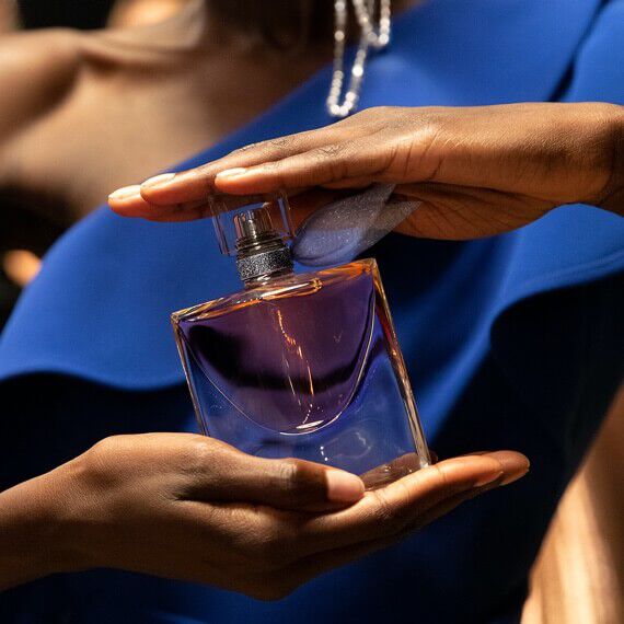 La vie est belle refillable twist hotsell purse spray